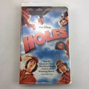 VHS Walt Disney Holes Clamshell Movie Louis Sachar Stanley Yelnats Shia LaBeouf